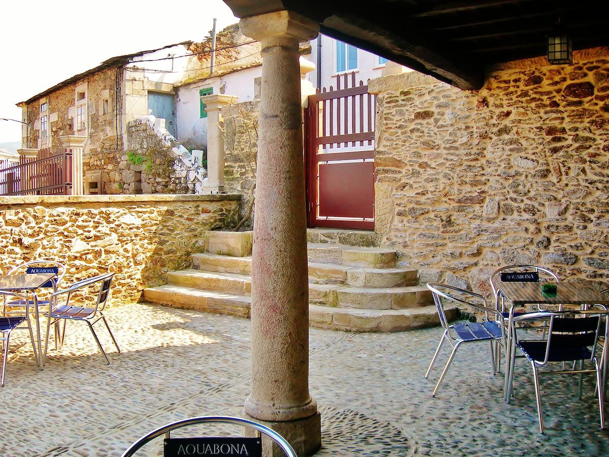 Mirador Da Ribeira Hotel Viana do Bolo Exterior photo